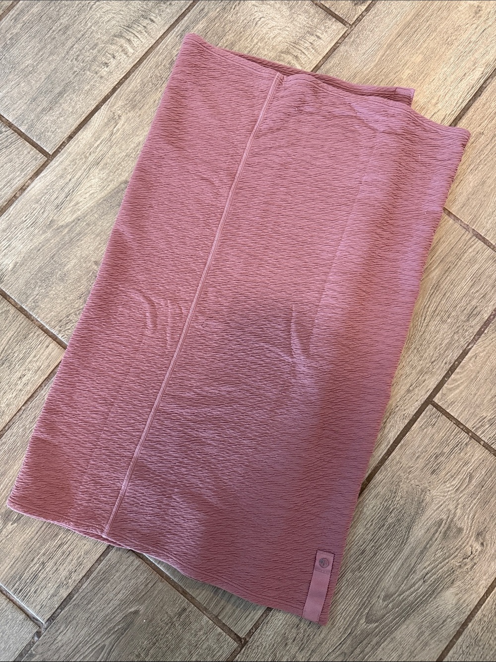 lululemon athletica Dusty Rose Textured Scarf or Shawl